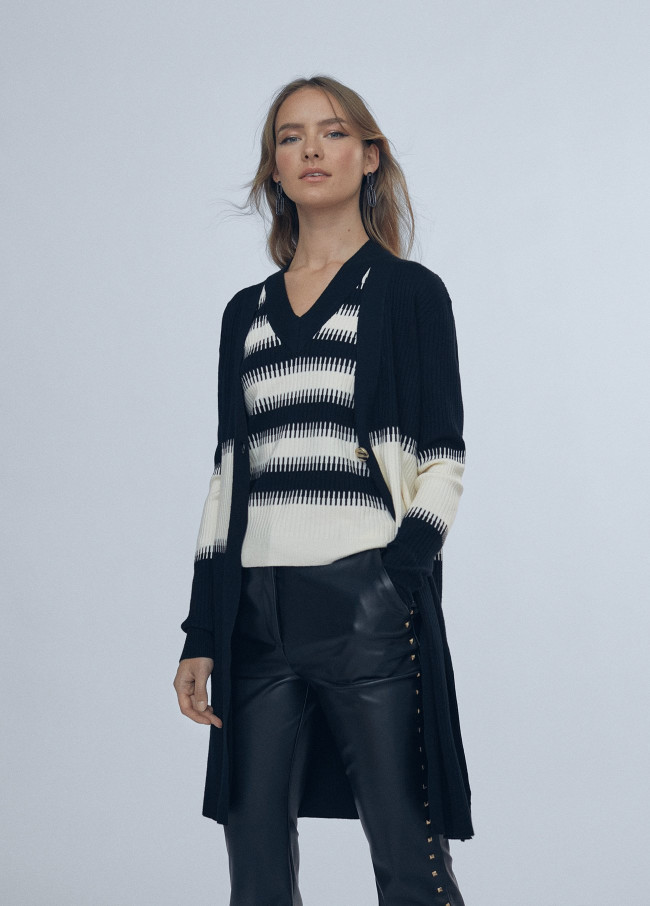 Contrast knit cardigan