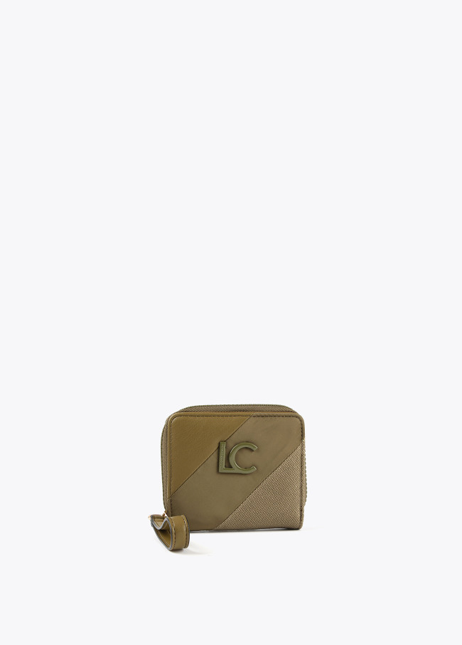 Small logo wallet