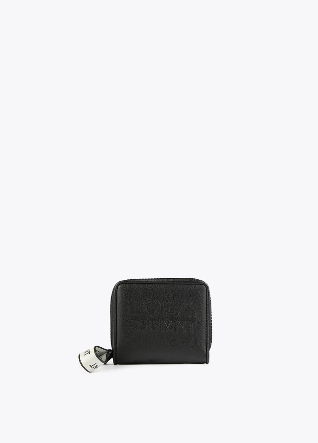 Small raised logo wallet