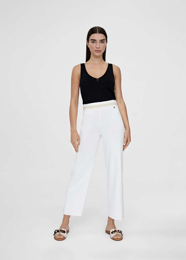 Wide knit trousers