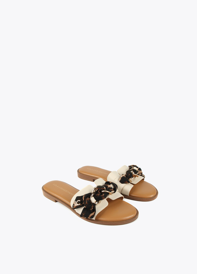 Slider sandals with animal print