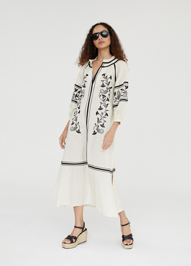 Langer Kaftan mit Stickerei