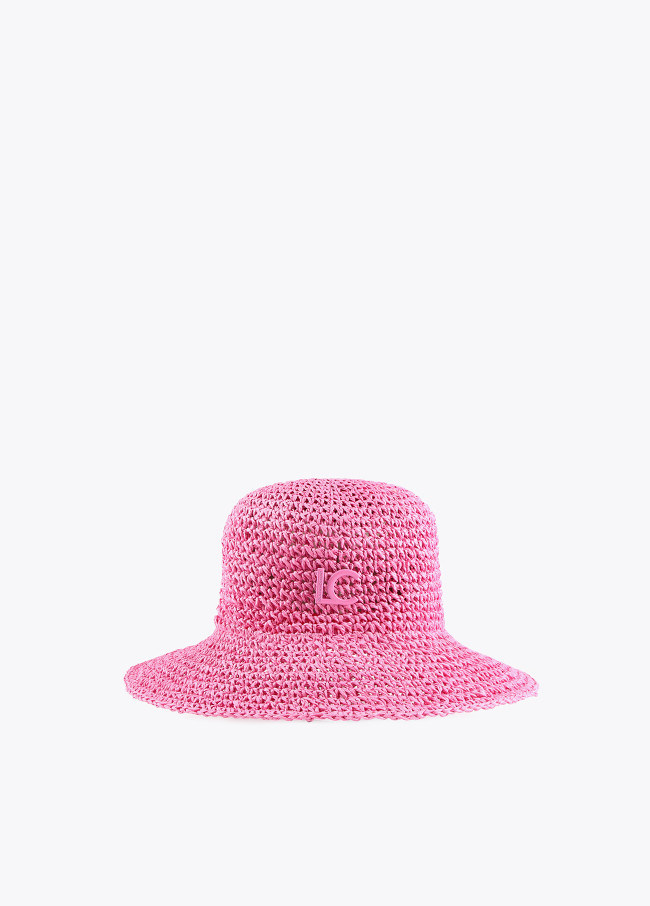 Chapeau bob effet raphia et crochet