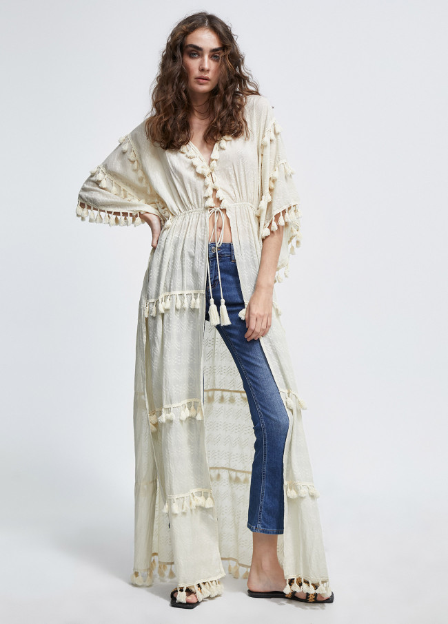 Langer Kaftan mit Pompons